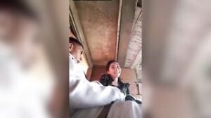 افلام سكس عائلي ساخن: شاب يفشخ اخته اللي أصغر منه – سكس عربي حقيقي – كامل بجودة عالية HD