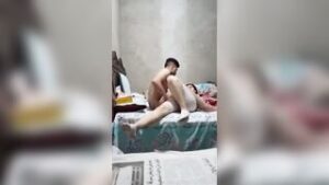 سكس مصري جديد: شاب مصري مع بنت مراهقة عمرها 19 سنة ومش راضية تتناك – سكس مصري – حصري 2026 كامل HD